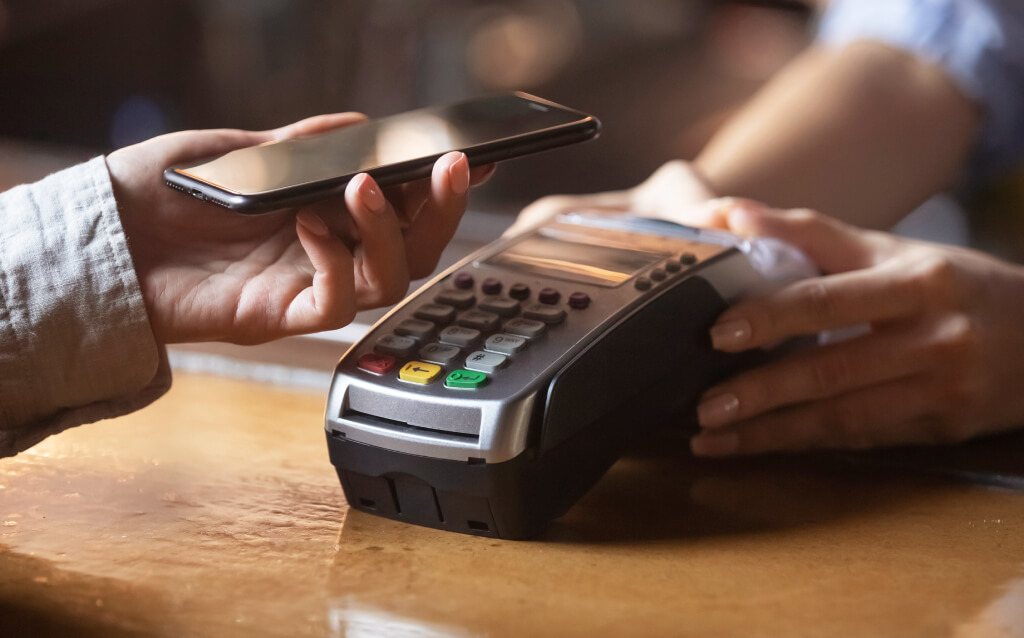 An image showing how NFC on a phone works