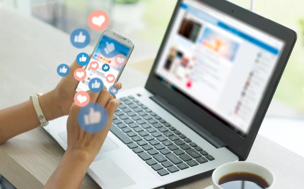 O que significa social commerce?