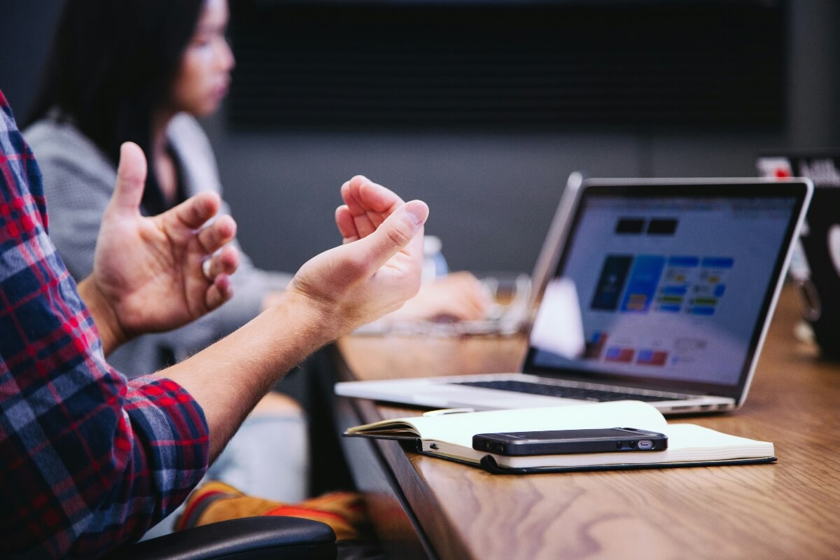 Should a small business open business account online?