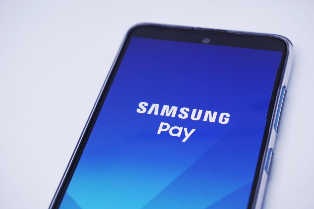 Google Pay vs Samsung Pay: Features, Security and Compatibility | myPOS