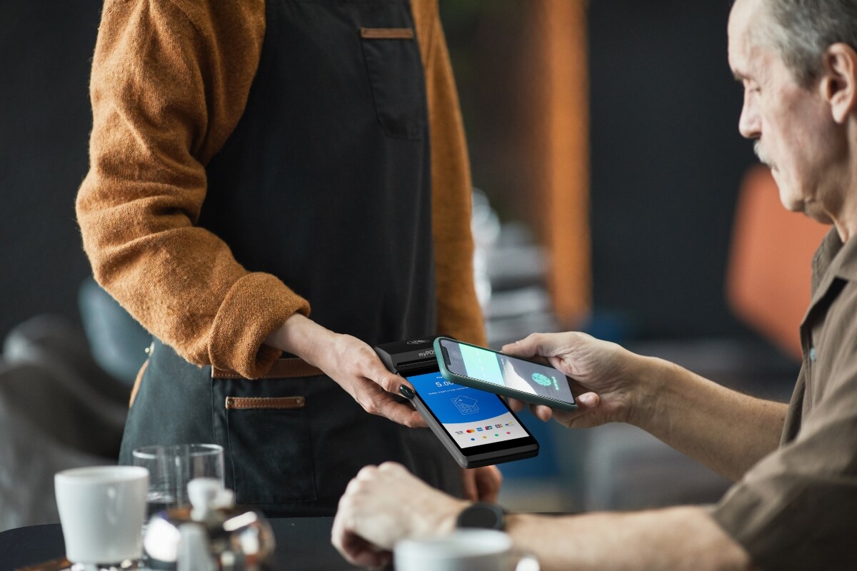What is a smart card reader