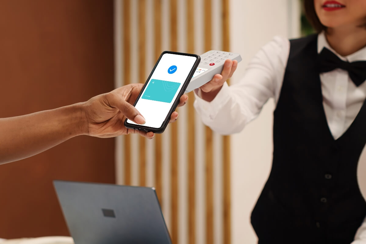 Apple Pay и Google Pay: За какво и как се използват?