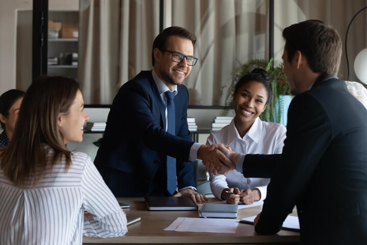 Razón social de las empresas. ¿Qué es y cuál es su función?