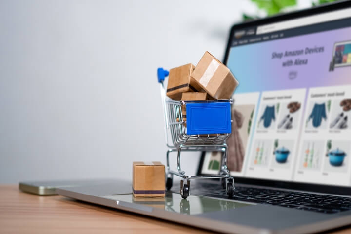16 Amazing Online Shopping Trends from Around the World
