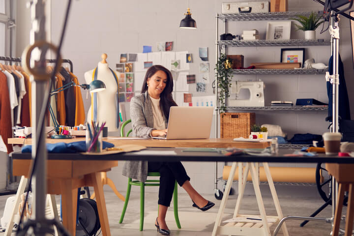 18 Retail Industry Trends In 2025: Facts and Stats