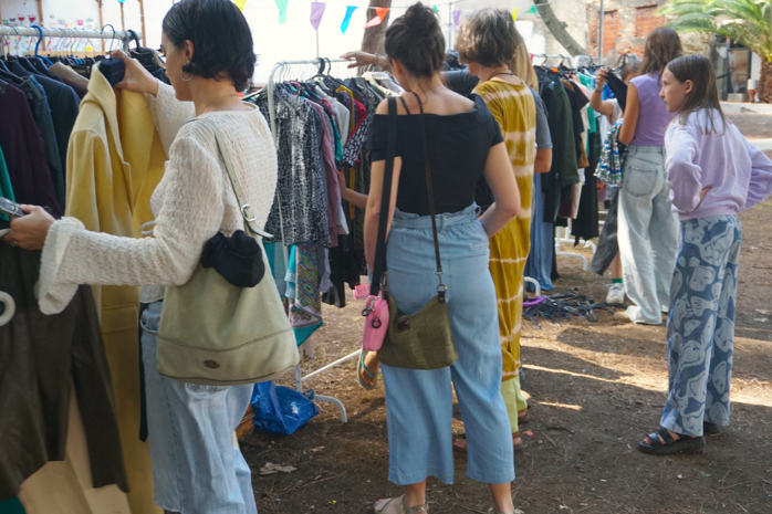 Clothes slap and recycling